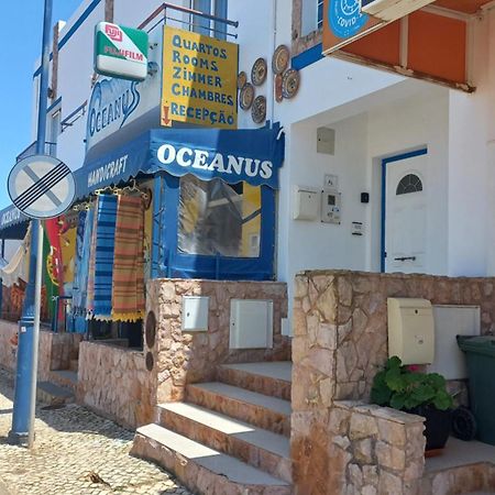 Oceanus Room With Private Kitchen, Bathroom And Terrace 300M From The Beach ساغريش المظهر الخارجي الصورة