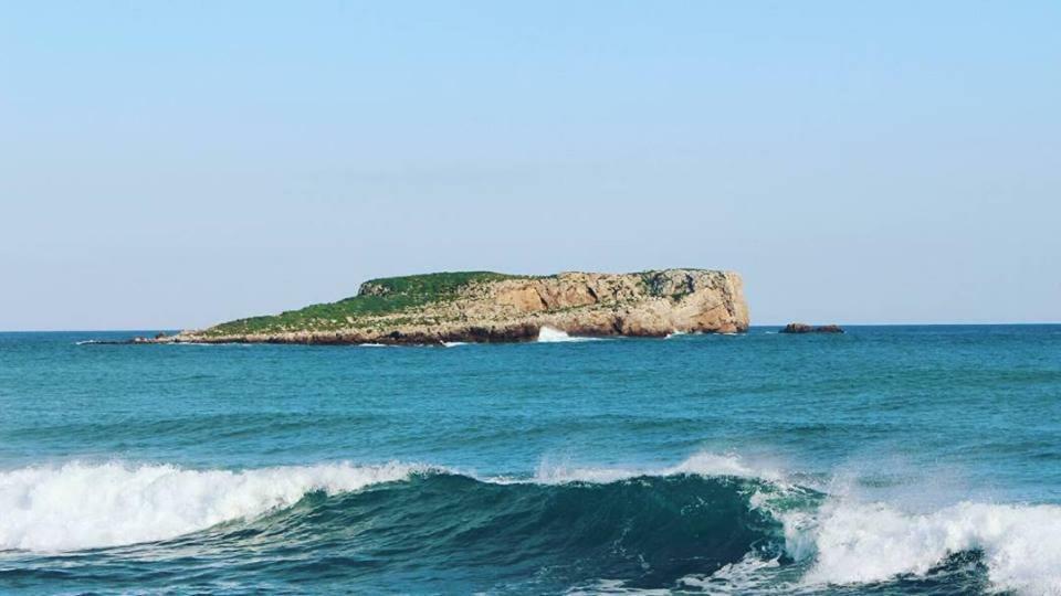 Oceanus Room With Private Kitchen, Bathroom And Terrace 300M From The Beach ساغريش المظهر الخارجي الصورة